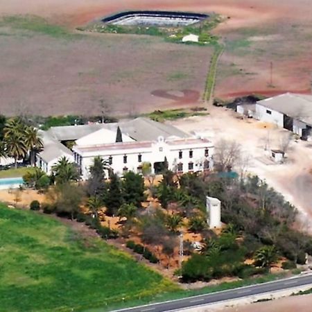 Hacienda Chambergo Casa En La Campina Sevillana Ecija Exterior photo