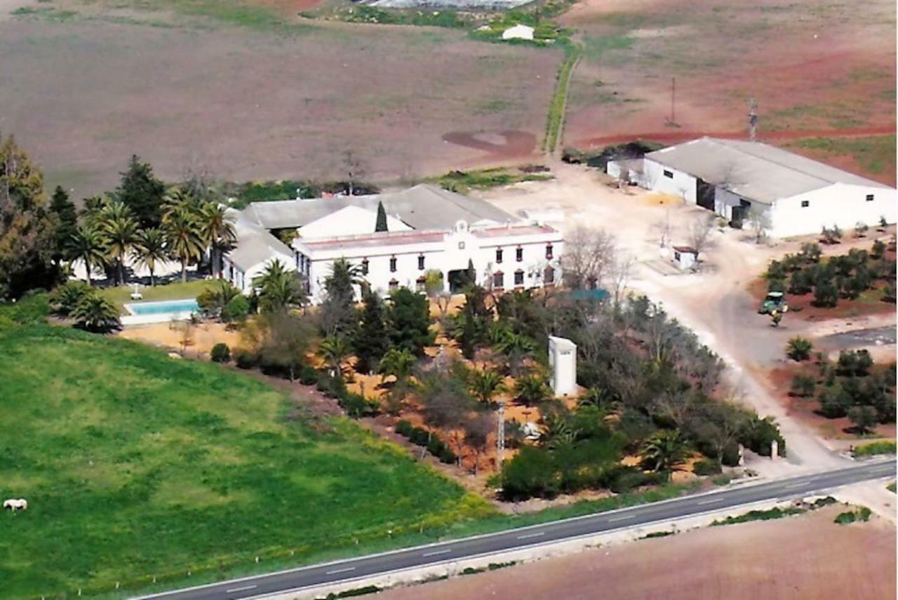 Hacienda Chambergo Casa En La Campina Sevillana Ecija Exterior photo